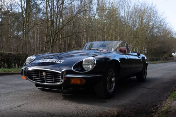 Jaguar E-Type V12 1974 128471