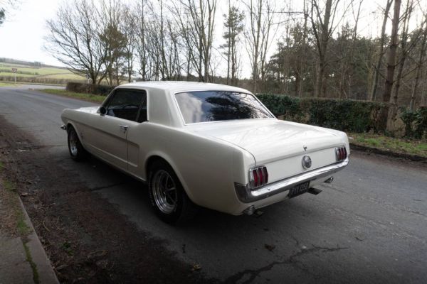 Ford Mustang 302 1966 130476