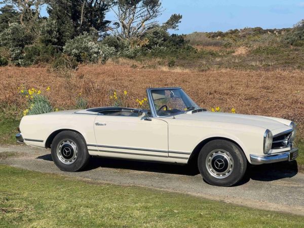 Mercedes-Benz 280 SL 1970 123555