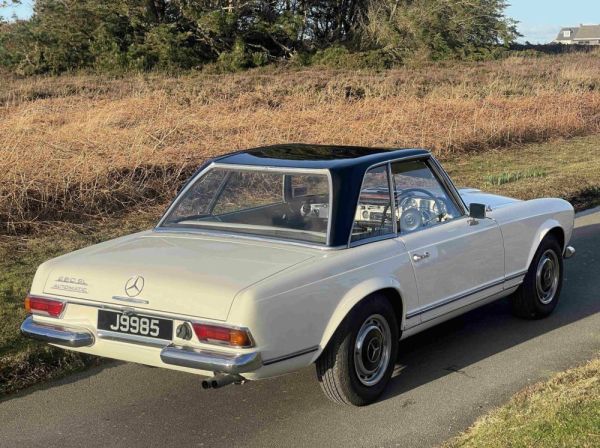 Mercedes-Benz 280 SL 1970 123556