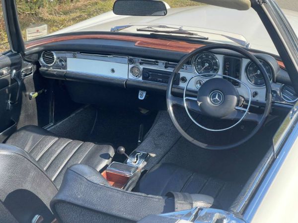 Mercedes-Benz 280 SL 1970 123557