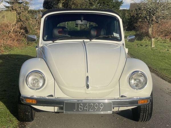 Volkswagen Maggiolone 1303 LS 1979 130086