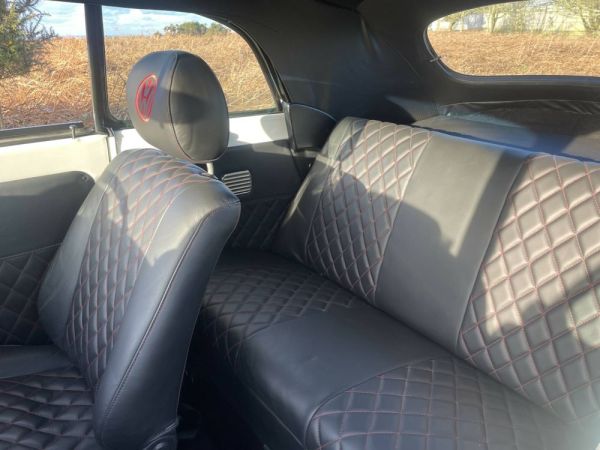 Volkswagen Maggiolone 1303 LS 1979 130091