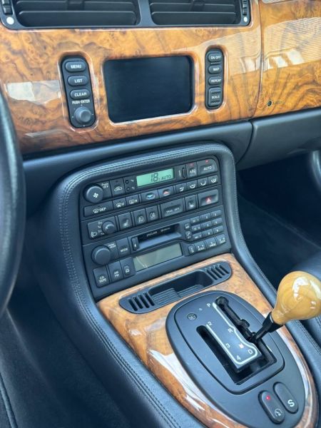 Jaguar XKR 2000 120953