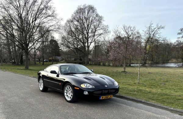 Jaguar XKR 2000 120954