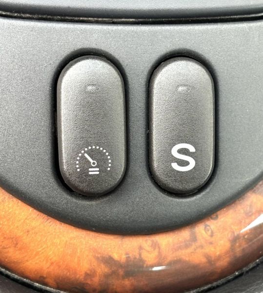 Jaguar XKR 2000 120957