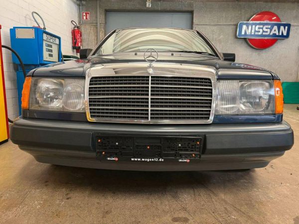 Mercedes-Benz 230 CE 1990 3310