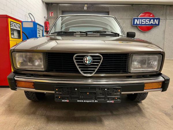 Alfa Romeo Alfetta 2.0 1982 59409