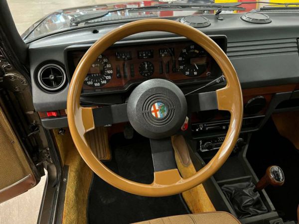 Alfa Romeo Alfetta 2.0 1982 59415