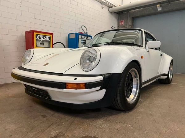 Porsche 911 Carrera 3.2 1988