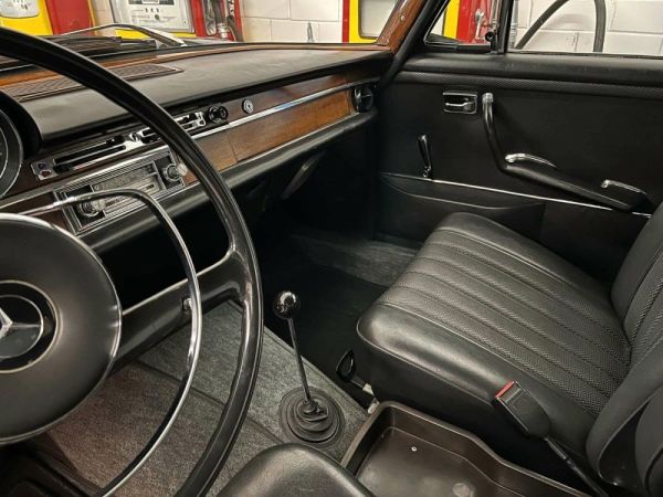 Mercedes-Benz 300 SE 1967 125805