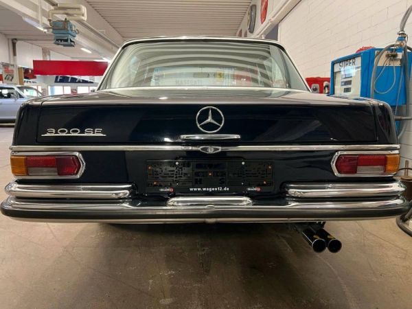Mercedes-Benz 300 SE 1967 125809