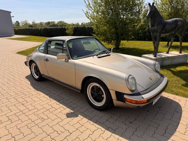 Porsche 911 Carrera 3.2 1985