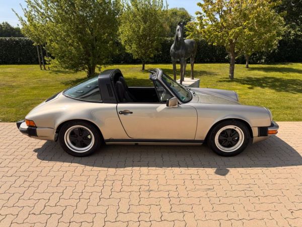 Porsche 911 Carrera 3.2 1985 117759