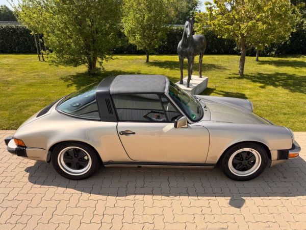 Porsche 911 Carrera 3.2 1985 117760