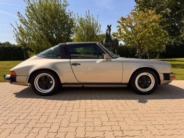 Porsche 911 Carrera 3.2 1985 117762
