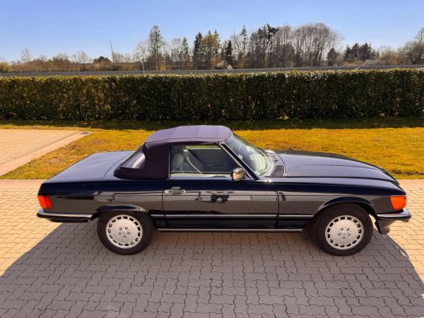 Mercedes-Benz 560 SL 1986 123763
