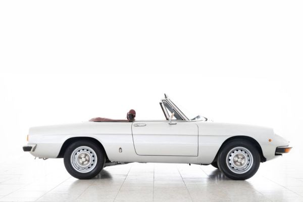 Alfa Romeo Spider Veloce 2000 1982