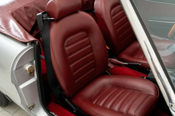 Alfa Romeo Spider Veloce 2000 1982 127276