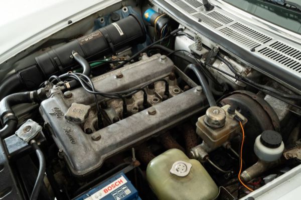 Alfa Romeo Spider Veloce 2000 1982 127284