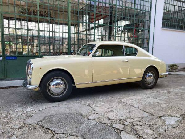 Lancia Aurelia B20 GT 2500 1954 9807