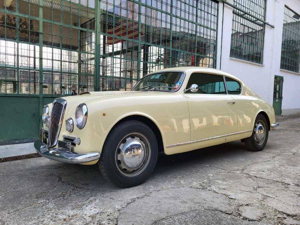 Lancia Aurelia B20 GT 2500 1954 9808