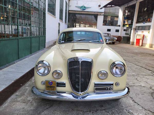 Lancia Aurelia B20 GT 2500 1954 9814