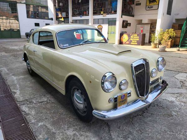 Lancia Aurelia B20 GT 2500 1954 9816