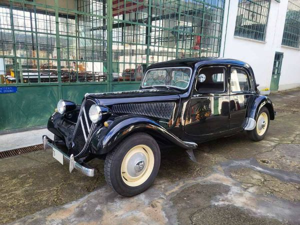 Citroën Traction Avant 11 BL 1955 74101