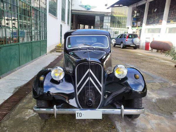 Citroën Traction Avant 11 BL 1955 74104