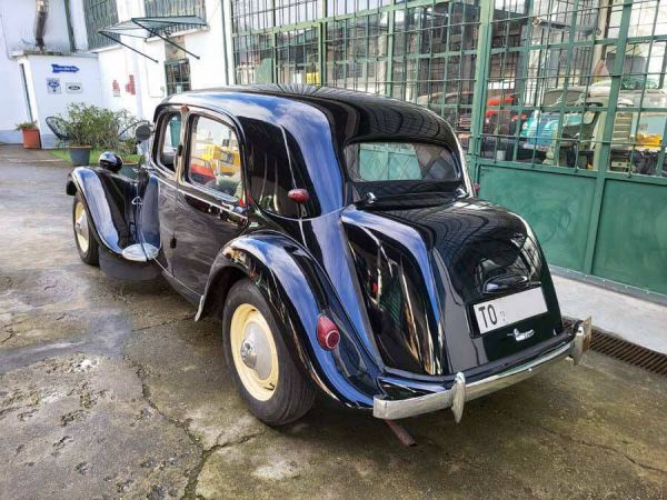 Citroën Traction Avant 11 BL 1955 74110