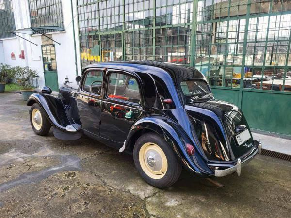 Citroën Traction Avant 11 BL 1955 74111
