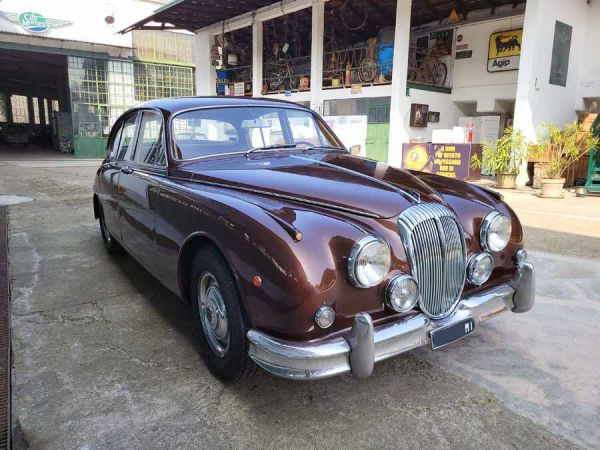 Daimler 2.5 Litre V8 1964 74141