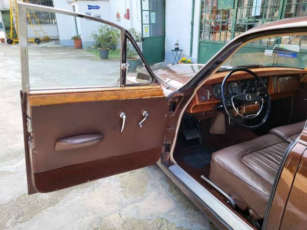 Daimler 2.5 Litre V8 1964 74147