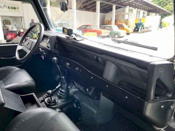 Land Rover 90 1986 78404