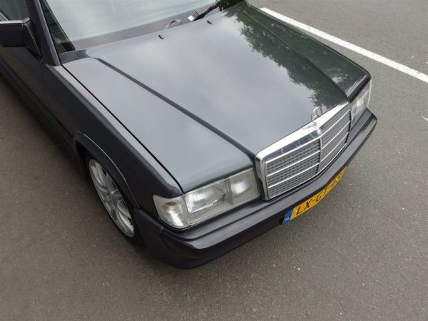 Mercedes-Benz 190 E 2.3-16 1985 121260