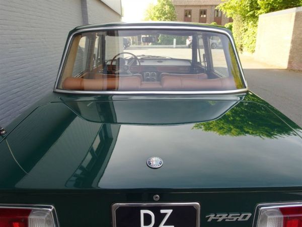 Alfa Romeo 1750 Berlina 1970 122757