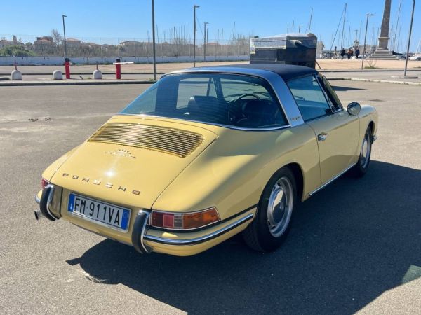 Porsche 911 2.0 L 1968 120034