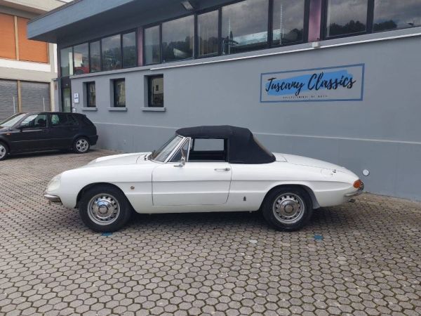 Alfa Romeo 1750 Spider Veloce 1968 120048