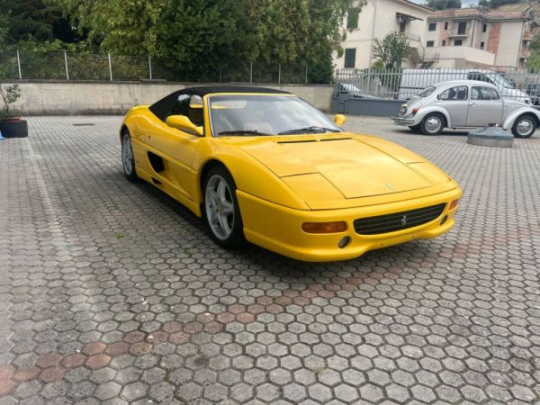 Ferrari F 355 Spider 1995 120068