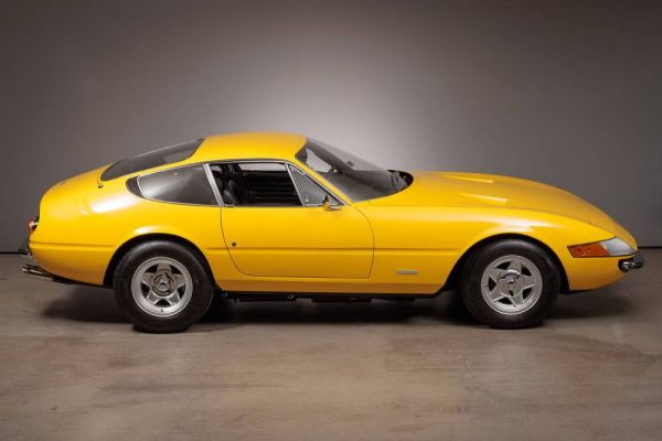 Ferrari 365 GTB/4 Daytona 1972 118761