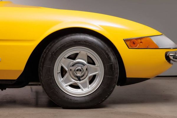 Ferrari 365 GTB/4 Daytona 1972 118763