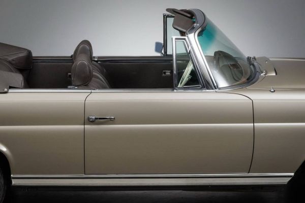 Mercedes-Benz 280 SE 1970 123610