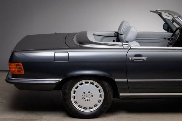 Mercedes-Benz 300 SL 1988 129700