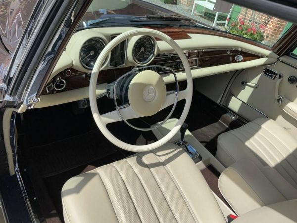 Mercedes-Benz 280 SE 3,5 1971 107197