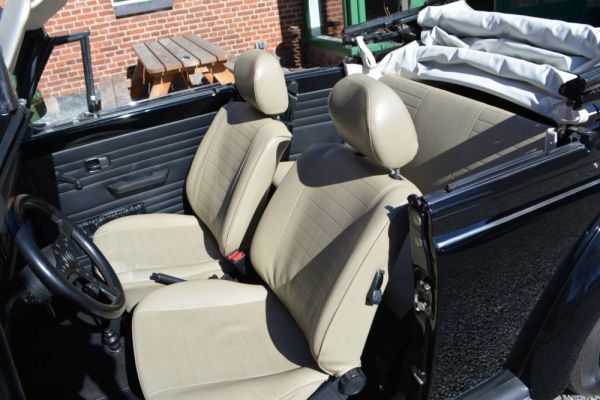 Volkswagen Maggiolone 1303 LS 1977 117193