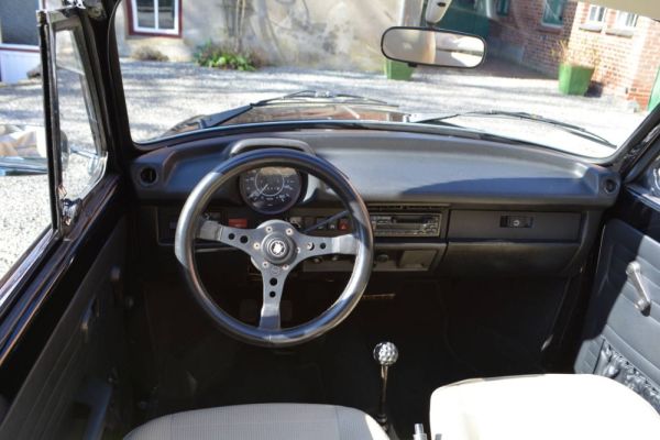 Volkswagen Maggiolone 1303 LS 1977 117195