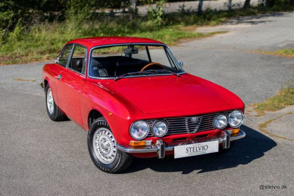 Alfa Romeo 2000 GT Veloce 1973 49605