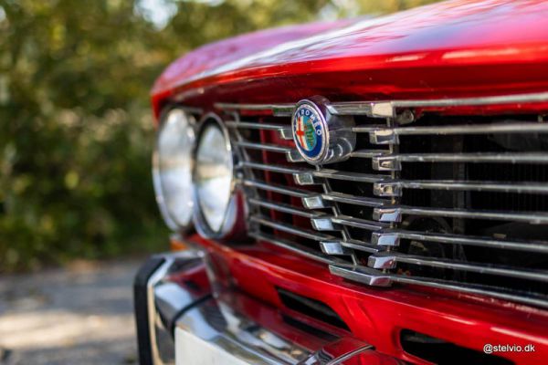 Alfa Romeo 2000 GT Veloce 1973 49613