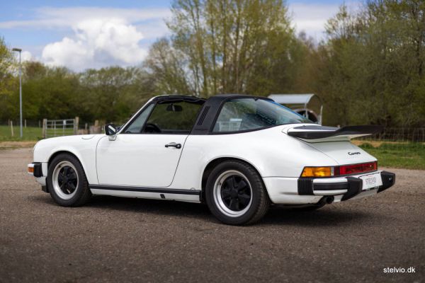 Porsche 911 Carrera 3.2 1984 94815
